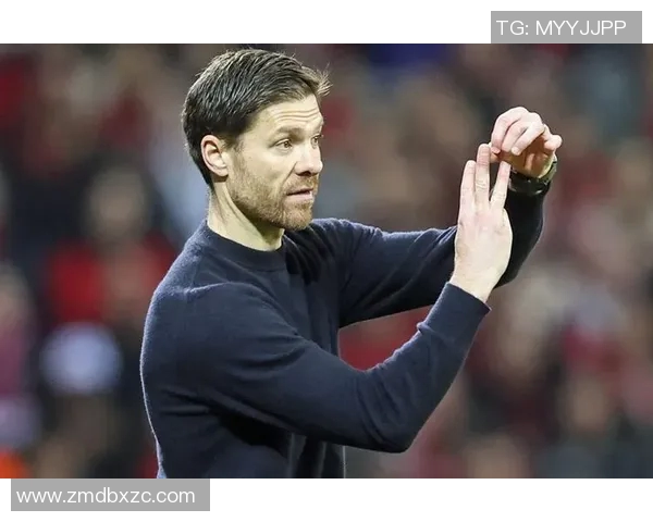 足球明星的绝招揭秘:技巧与战术的完美结合与实战应用 足球明星的绝招揭秘:技巧与战术的完美结合与实战应用