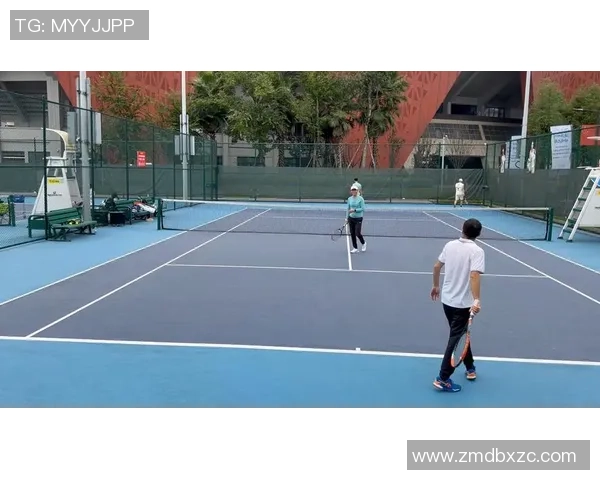 重庆网球队与上海网球队赛后复盘分析力量对比与战术探讨 重庆网球队与上海网球队赛后复盘分析力量对比与战术探讨